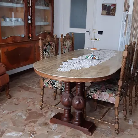 Giaveno, Margherite A Pochi Passi Dal Centro, Wifi Appartamento